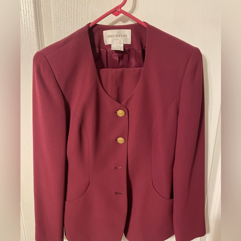 Burgundy 2 pc Women’s Suit with Mini Skirt